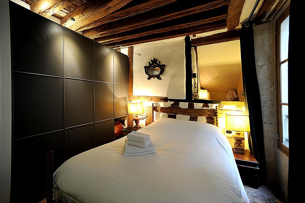 Beautiful Apartment In Historical Marais París Exterior foto