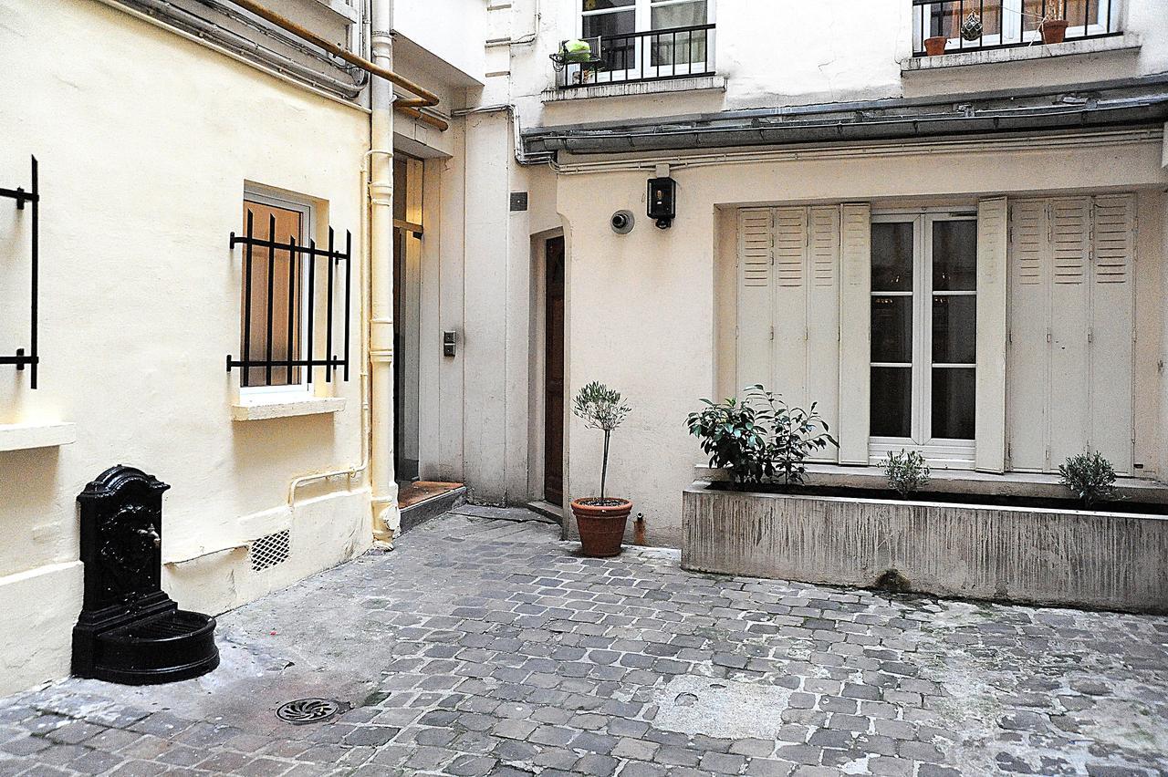 Beautiful Apartment In Historical Marais París Exterior foto